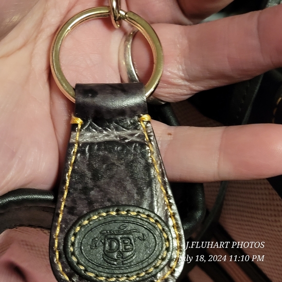 DOONEY AND BOURKE CROCODILE EMBOSSED LEATHER SHOULDER BAG RECENT DISCONTINUED - Picture 6 of 16